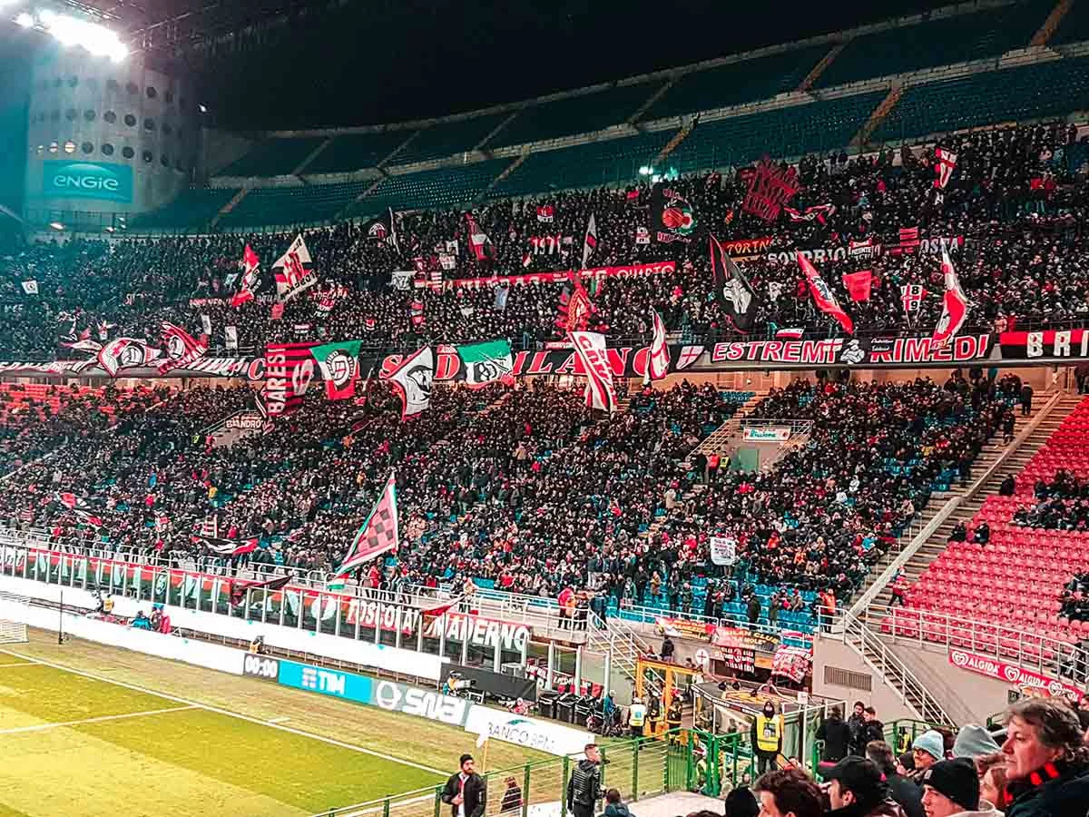 post card Curva Milan vincitore biglietti.webp